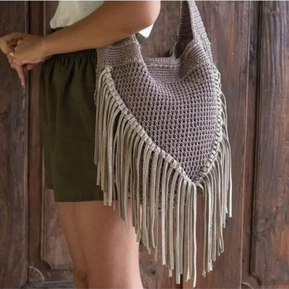 The Sak Back to Bali LTD Edition Niagara 120 Crochet Fringe Hobo Bag Lavender